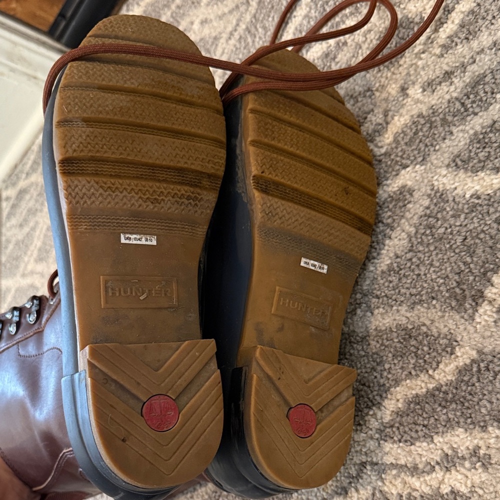 Hunter Two-Tone Winter Boots size 10 - Picture 4 of 6